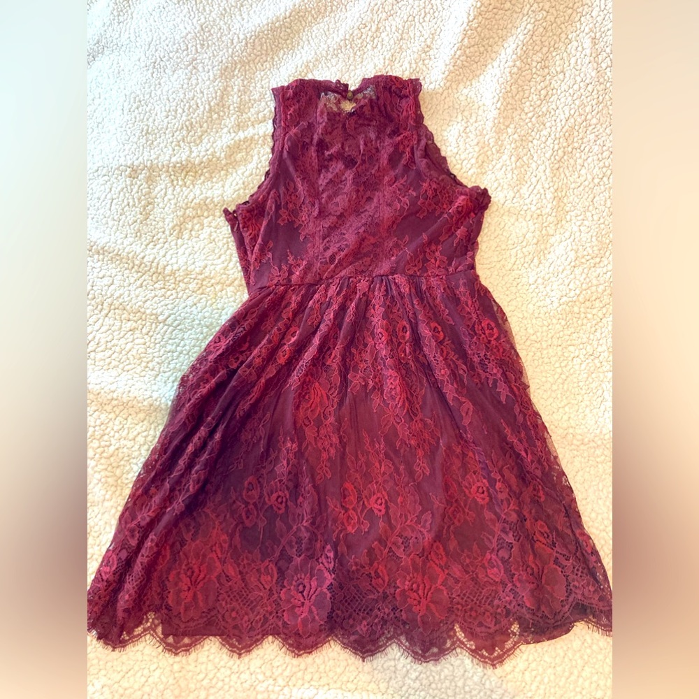 American Eagle Burgundy Dress with Lace Detail Size 6